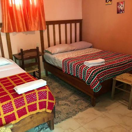Hostal Dona Chava Pedernales Εξωτερικό φωτογραφία