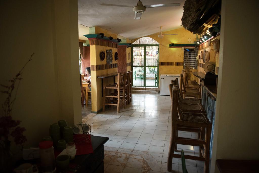 Hostal Dona Chava Pedernales Εξωτερικό φωτογραφία