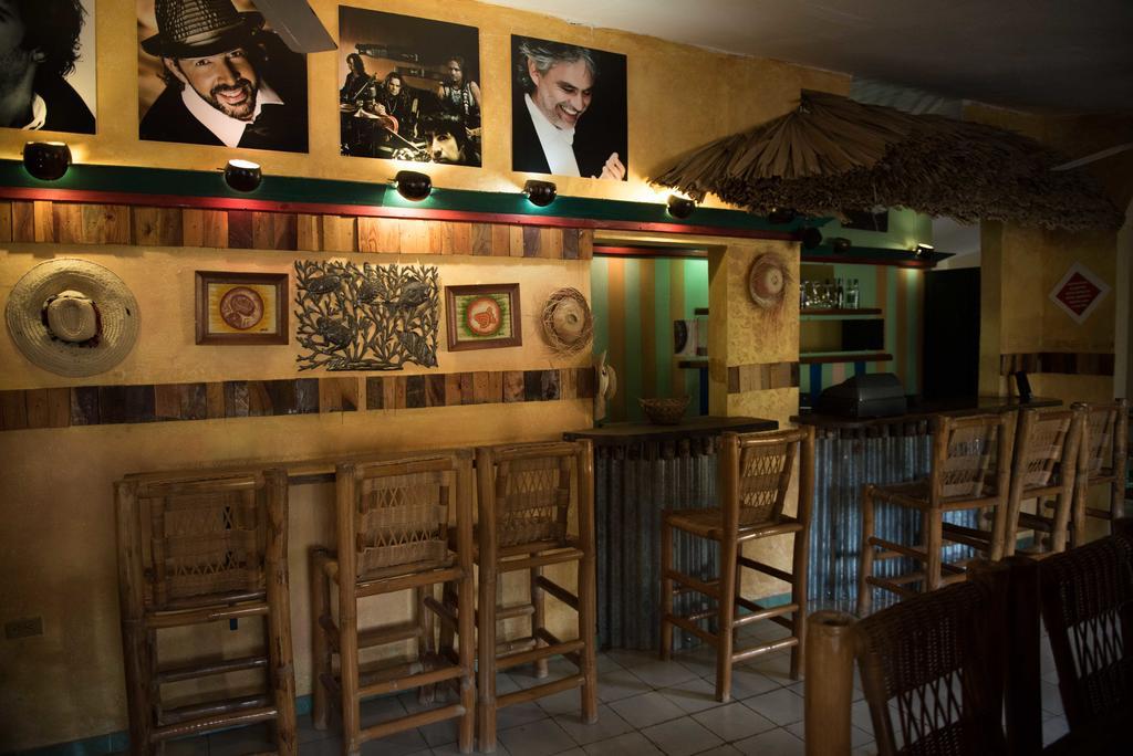Hostal Dona Chava Pedernales Εξωτερικό φωτογραφία