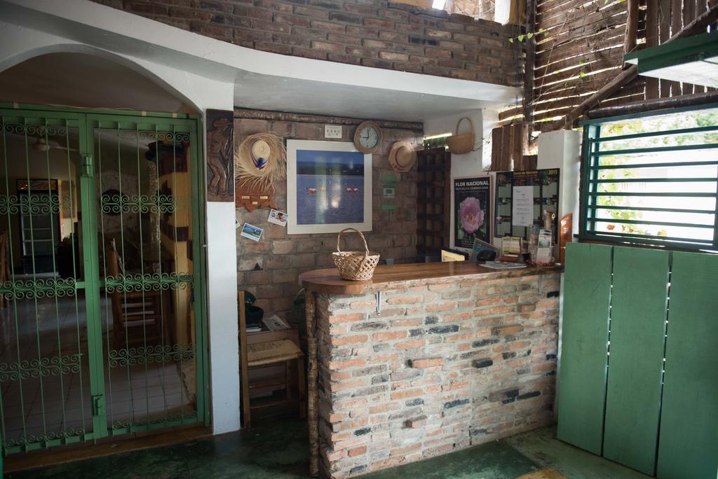 Hostal Dona Chava Pedernales Εξωτερικό φωτογραφία