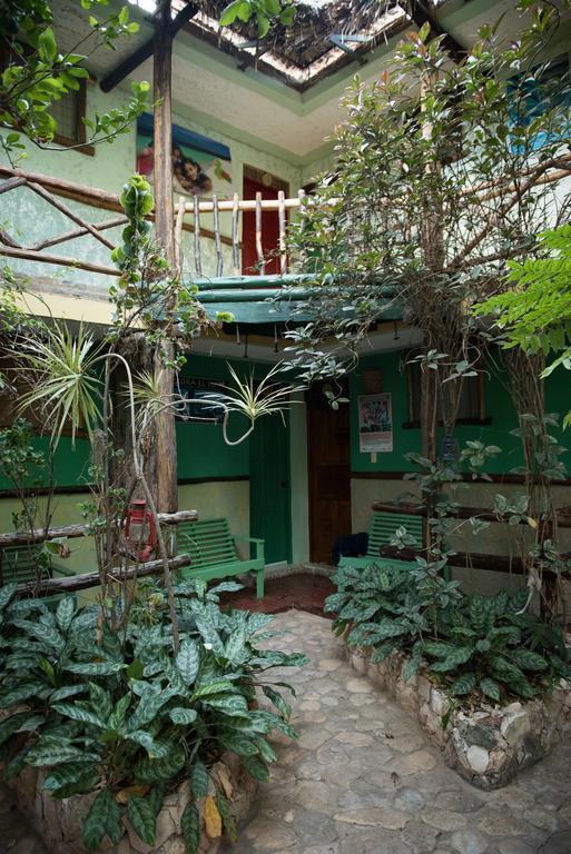 Hostal Dona Chava Pedernales Εξωτερικό φωτογραφία